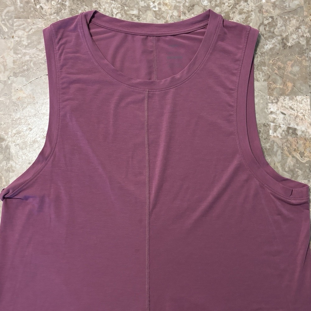 Nike Yoga Tank Top Mens Large Pink Sleeveless Shirt Soft Split Hem BV4036